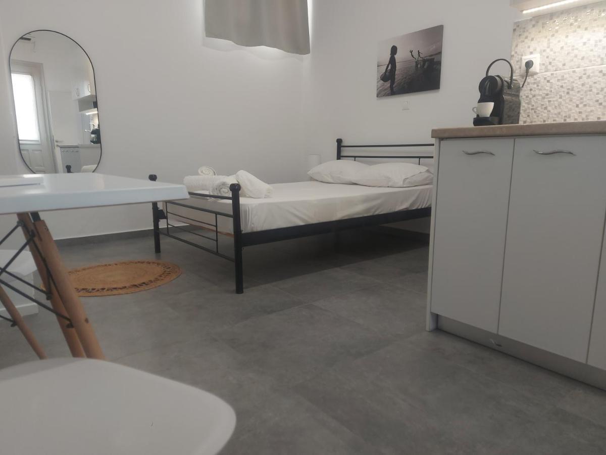 Anemela Studio Basic Naxos City ภายนอก รูปภาพ